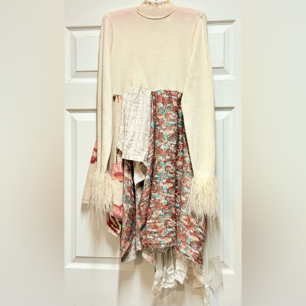 Cream and Floral Patchwork tunic with Feather Details - Picture 2 of 8